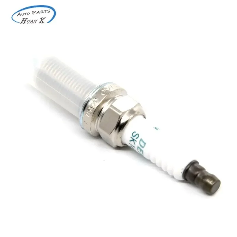 

90919-01233 SK16HR11 High Quality Iridium Spark Plug For Toyota Camry RAV4 Scion TC 9091901233 90919 01233 SK16HR 11