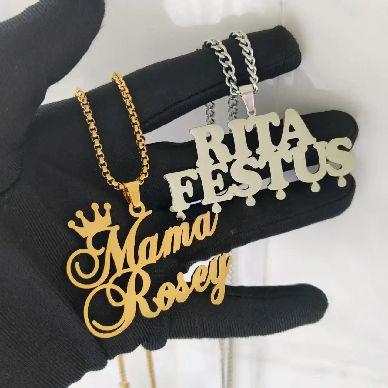 

DHQH Wholesale Multiple Styles of Customized Name Necklace Personalized Letter Nameplates Pendant Necklaces Christmas Day Gift