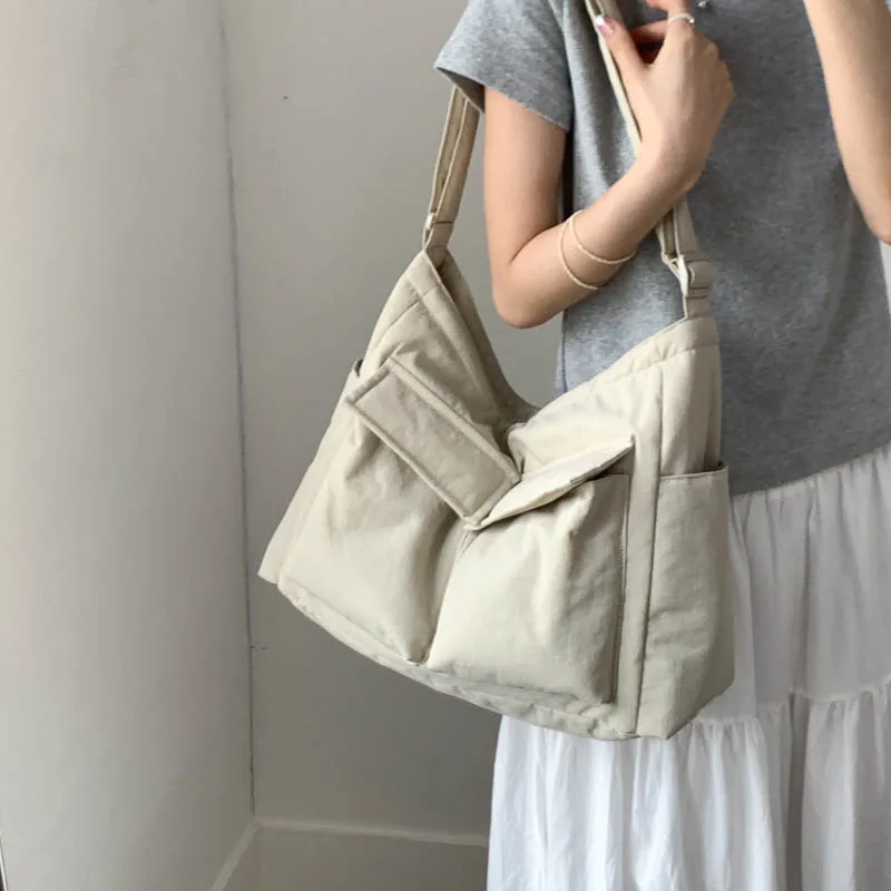 

Japanese Style Versatile Lightweight Large-Capacity Crossbody Bag for Women 2025 New Fashion Casual Student Class Shoulder Tote