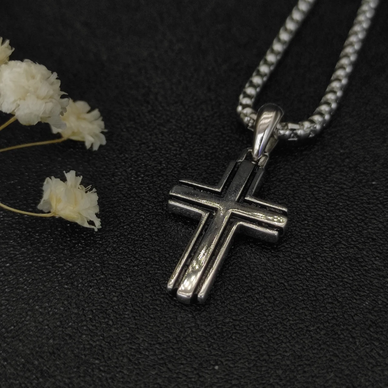 

Новая коллекция ожерелий Dva 2026: Изысканные, элегантные и утонченные, идеально подходят для любого случая, подходят как мужчинам, так и женщинам. 1