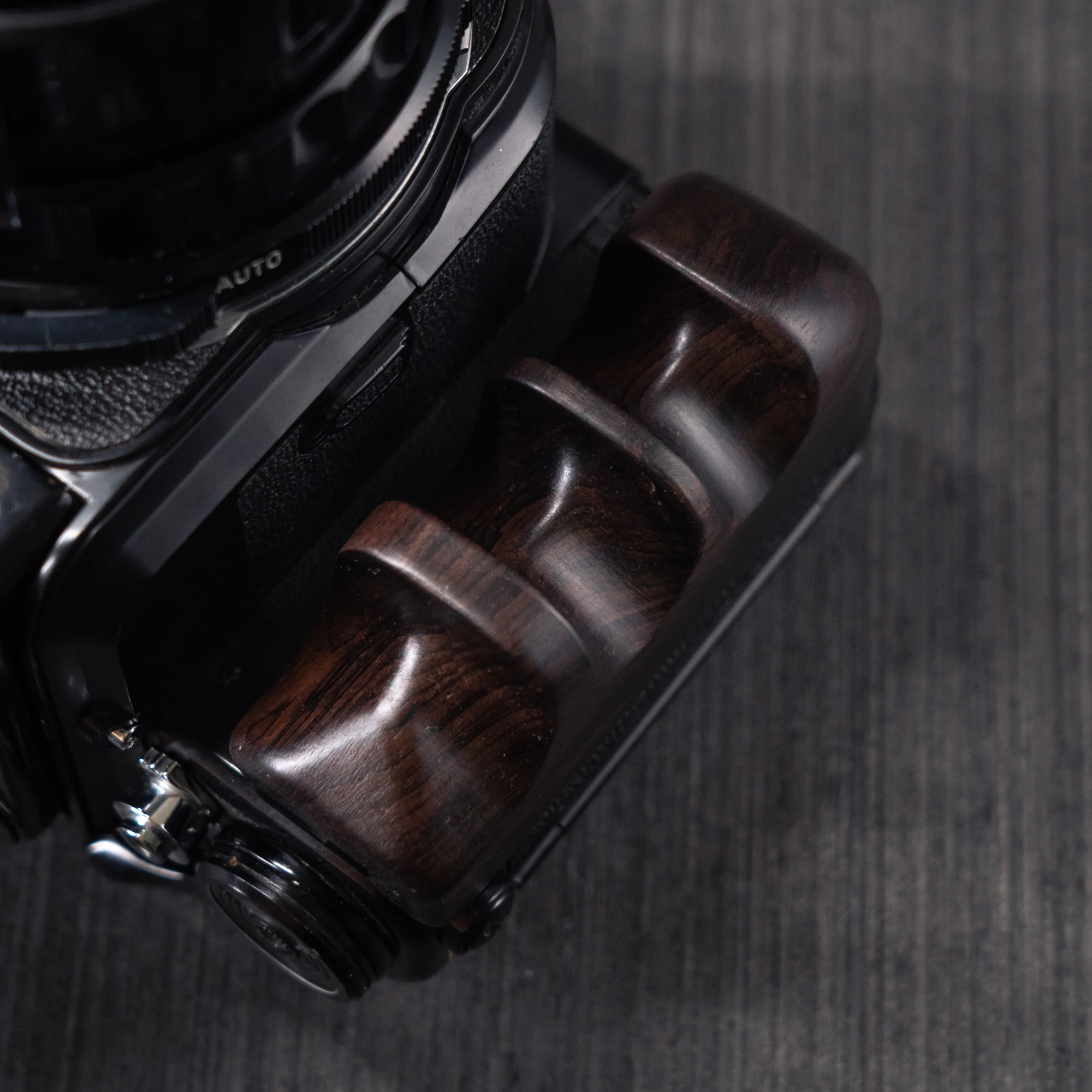 New Retro Wood Camera Hand Grip For Pentax 67 6X7 6*7 Right Hand