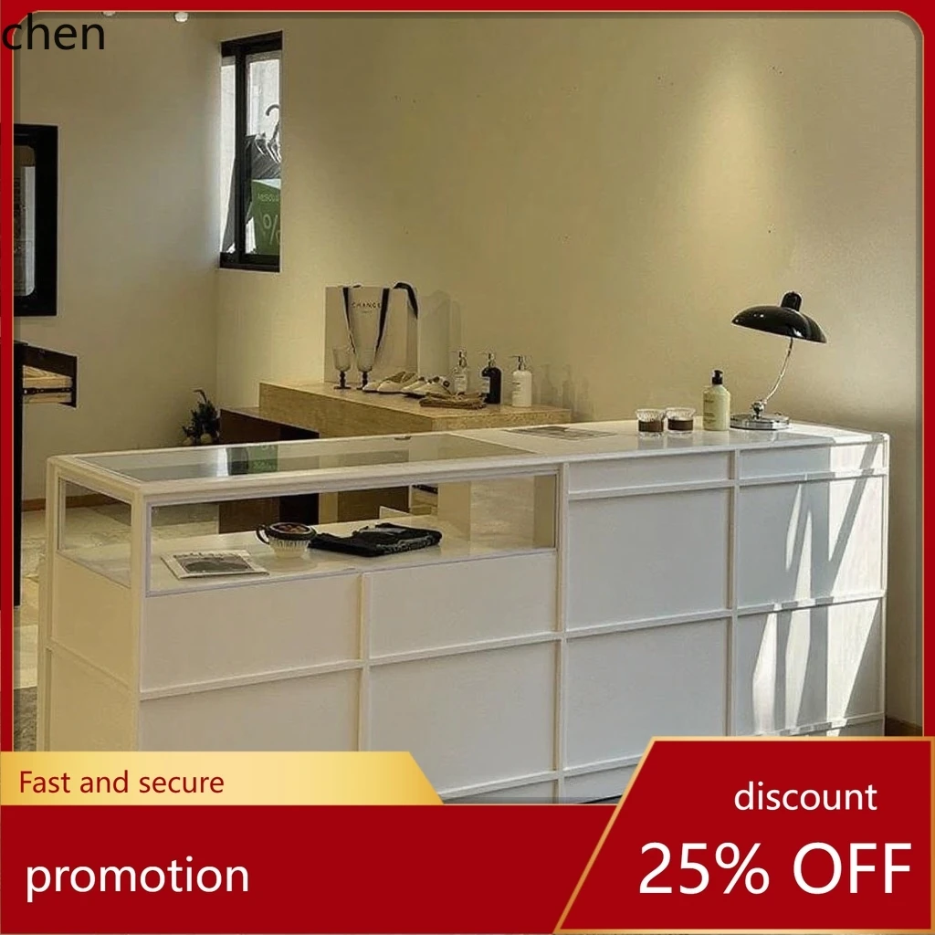 

Магазин одежды CZ Островный стол Магазин Островная стойка из лакированного стекла Женский поточный стол Дисплей Стол Интегрированная настройка