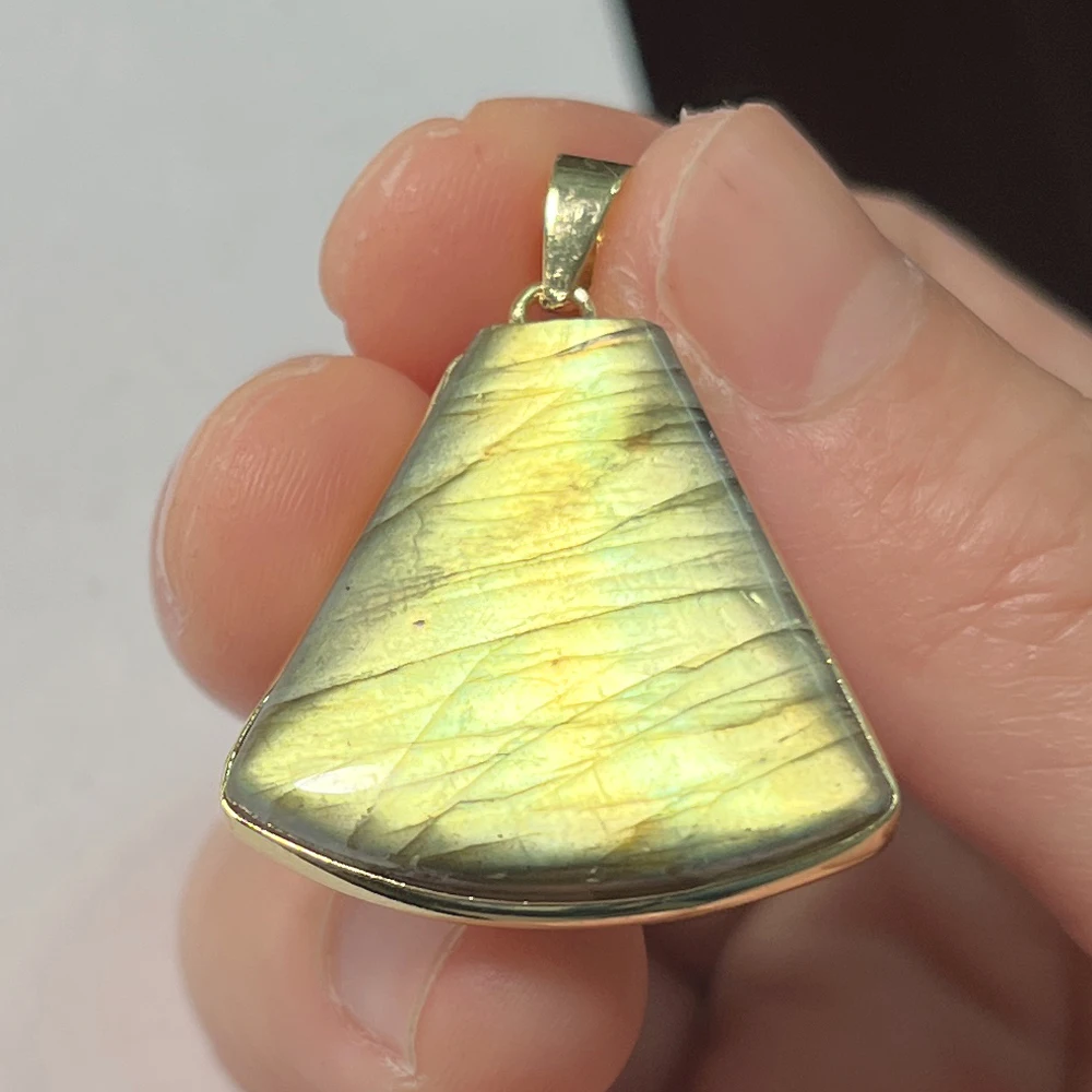 Necklace Pendant Natural Stone Irregular Shape Bead Labradorite for Women Men Jewelry 1Pcs
