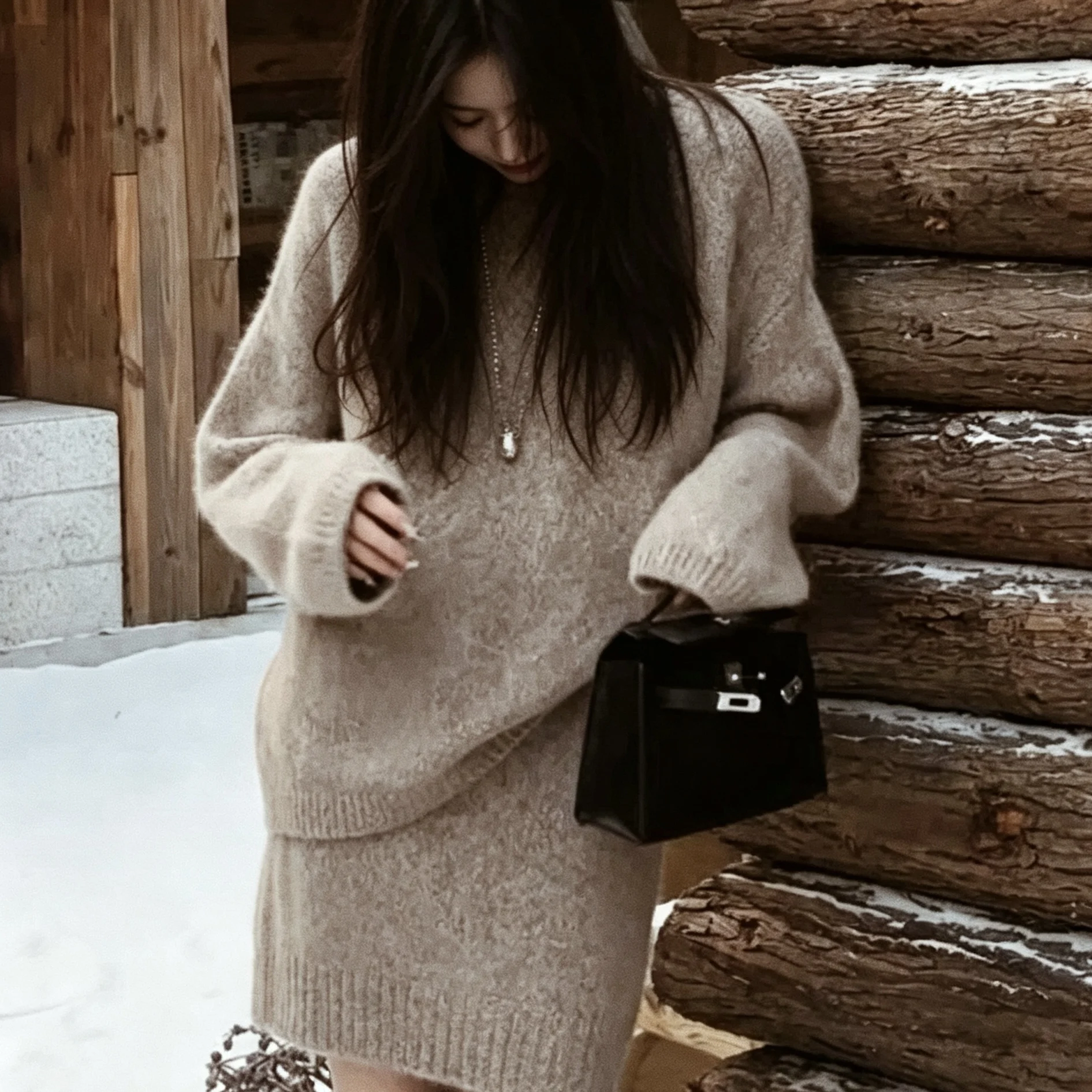 100% pure wool round-neck knitted suit women's autumn and winter thickened knitted short skirt pullover two-piece set