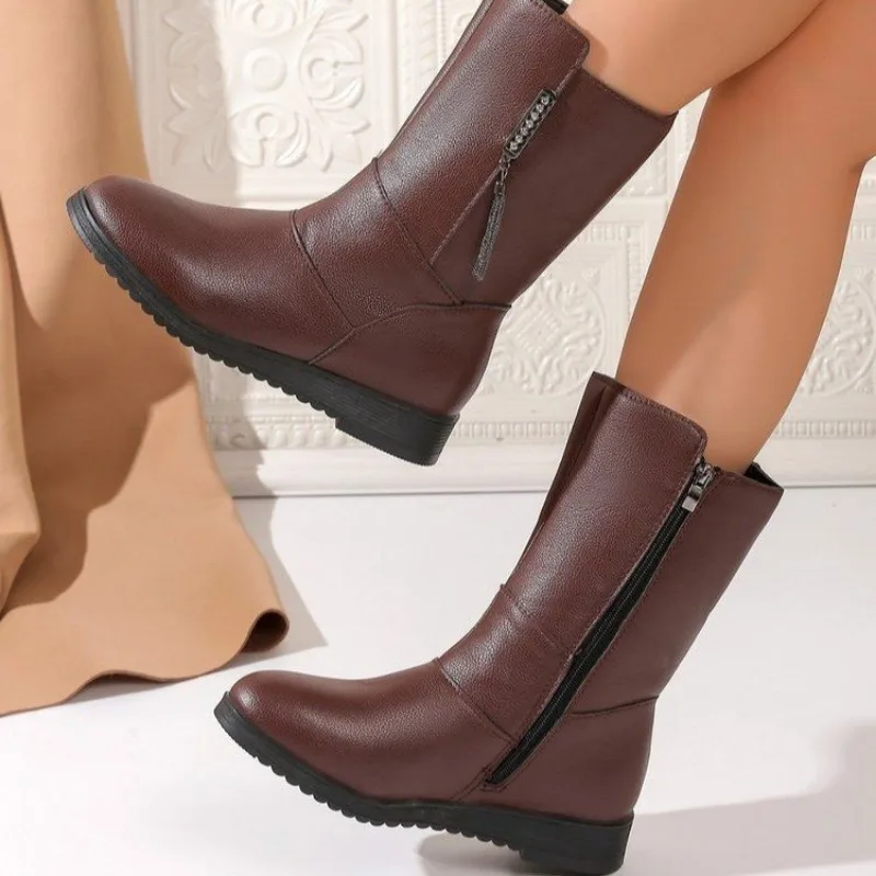 2026 الأحذية المتوسطة الشتاء المرأة الكورية نمط كعب منخفض بلون Fce الدافئة حجم كبير 41 42 في الهواء الطلق المضادة للانزلاق الأحذية جديد #4