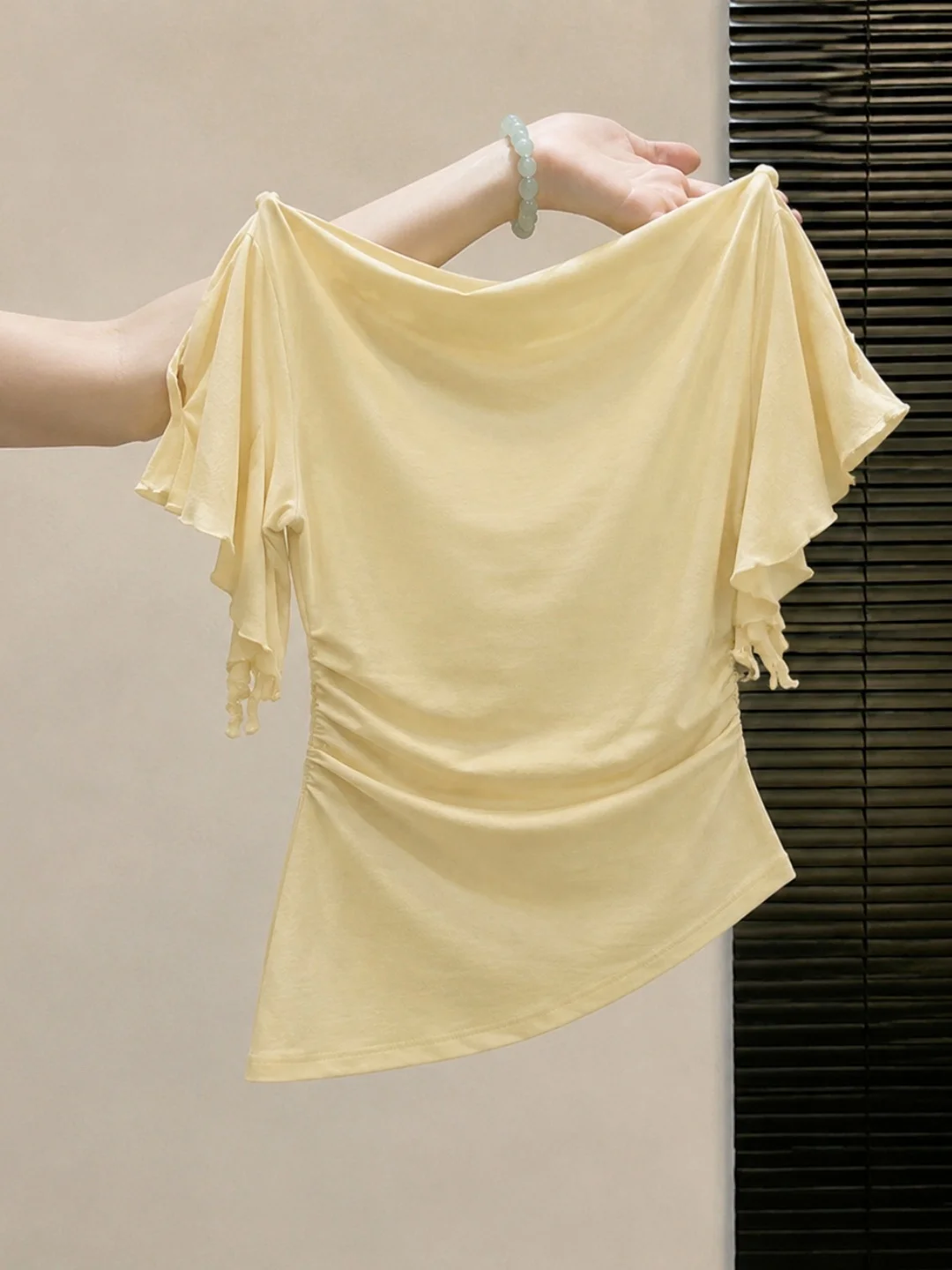 

2026 Summer Commute Style Women's Short Sleeve T-Shirt Pure Color Slim Fit Top with Lace Hemline Korean Version Silk Material