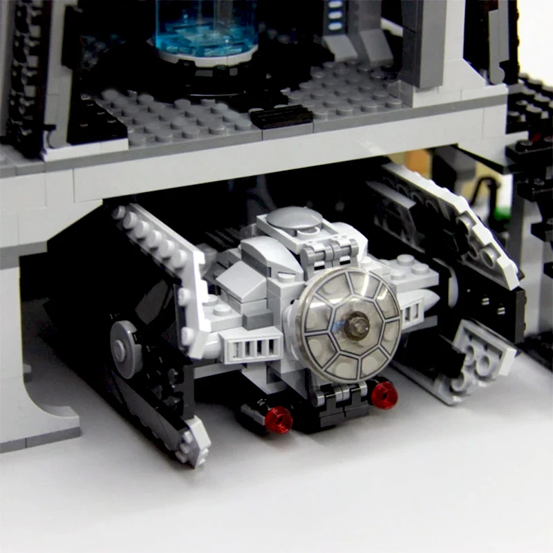 الإبداعية نجوم مقاتلة دارث فيدر القلعة اللبنات سفينة الفضاء العمارة السوداء تجميع الطوب اللعب هدية للطفل الكبار