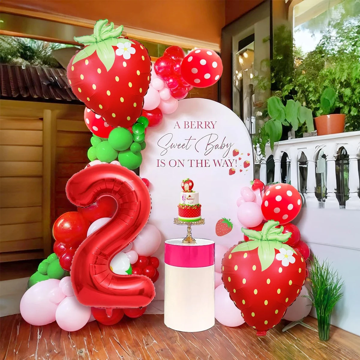13-teiliges Erdbeer-Ballon-Set mit Aluminiumfolienballons und Latexballons mit Polka-Dot-Muster für Geburtstagsfeiern und Jubiläumsdekorationen – Detail 3