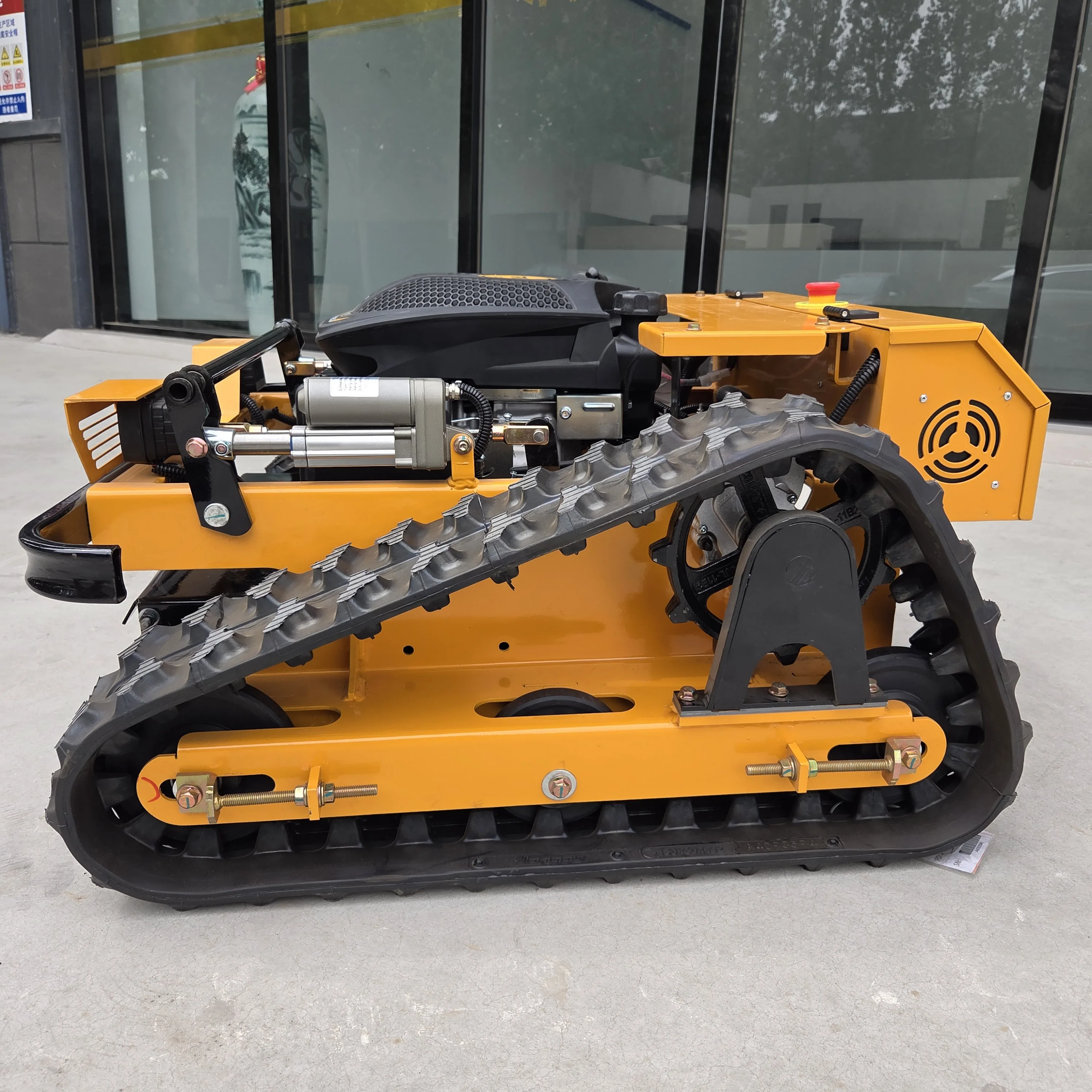 Draadloze 4-takt rupsgrasmaaier: op maat gemaakte, op afstand bestuurbare robotwieder en nulrotatie-tractor Hogere maai-efficiëntie