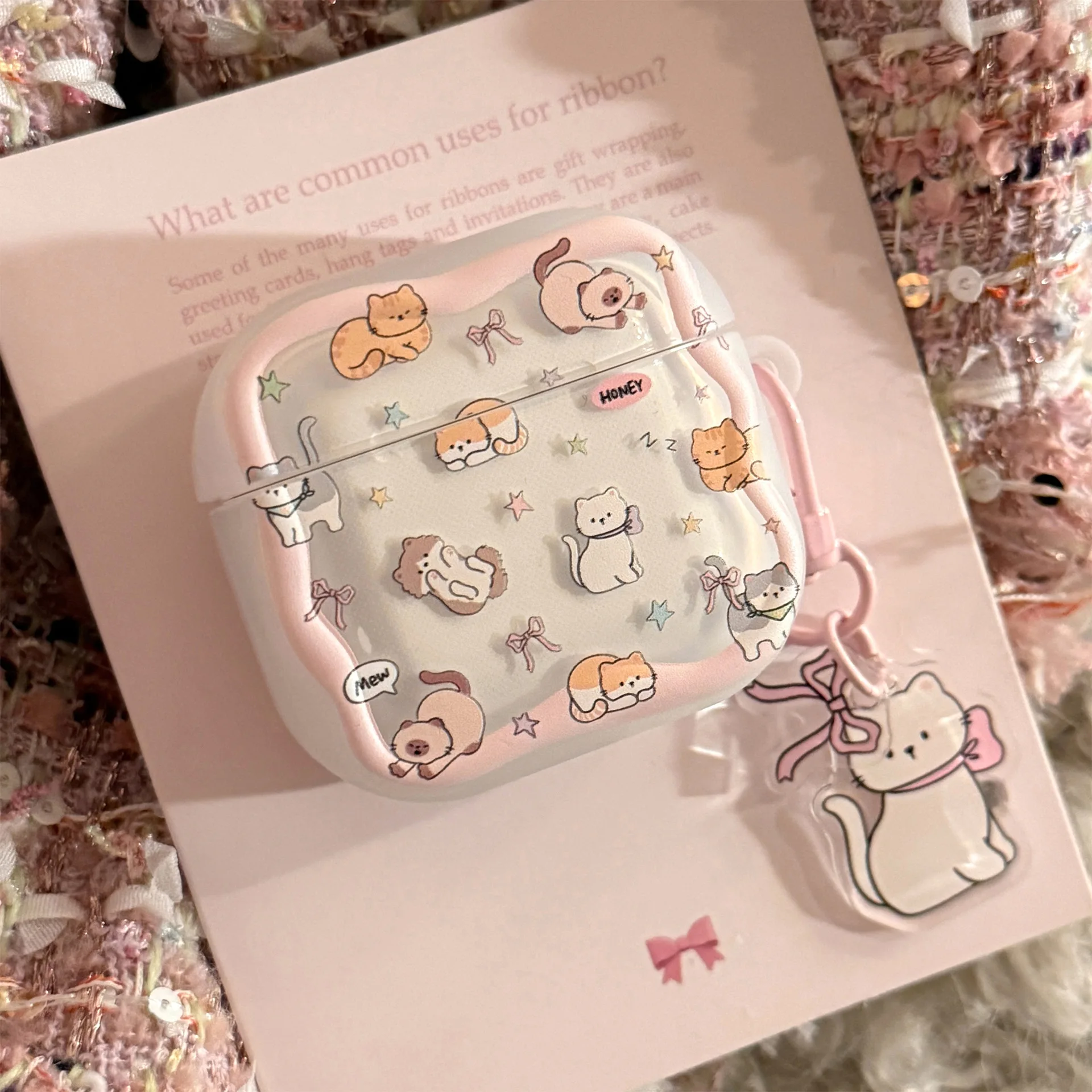 Funda ondulada para auriculares con diseño de gatito y gato de dibujos animados para Airpods 4, 2, 3, 1 Pro 3, 2, funda protectora para auriculares inalámbricos con Bluetooth y colgante