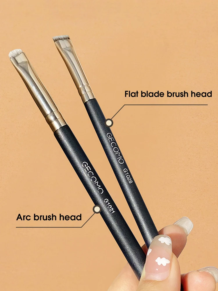 Eyeliner brush eyebrow brush do not eat powder easy overhand blade flat head brush circular arc brush eye repair makeup brush