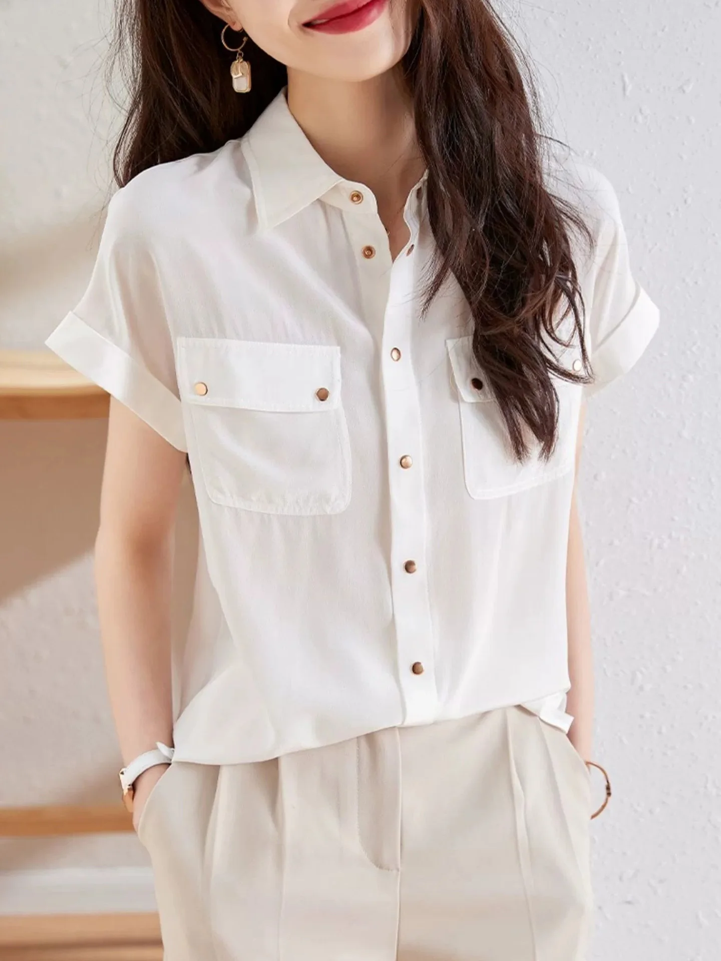 

Женская однотонная рубашка с коротким рукавом на одной пуговице, удобная для поездок на работу, универсальная, модная, летняя новинка
