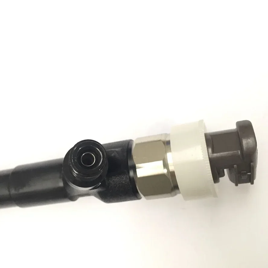 Original Common Rail Fuel Injector 095000-5250 095000-5251 for 1KD-FTV Original Injector 23670-30070 Injector Diesel