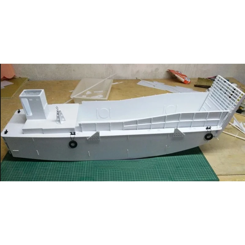 DIY1/16 LCM3 US Army Landing Craft Normandy 1944 Remote Control Simulation Manual Ship Model Kit