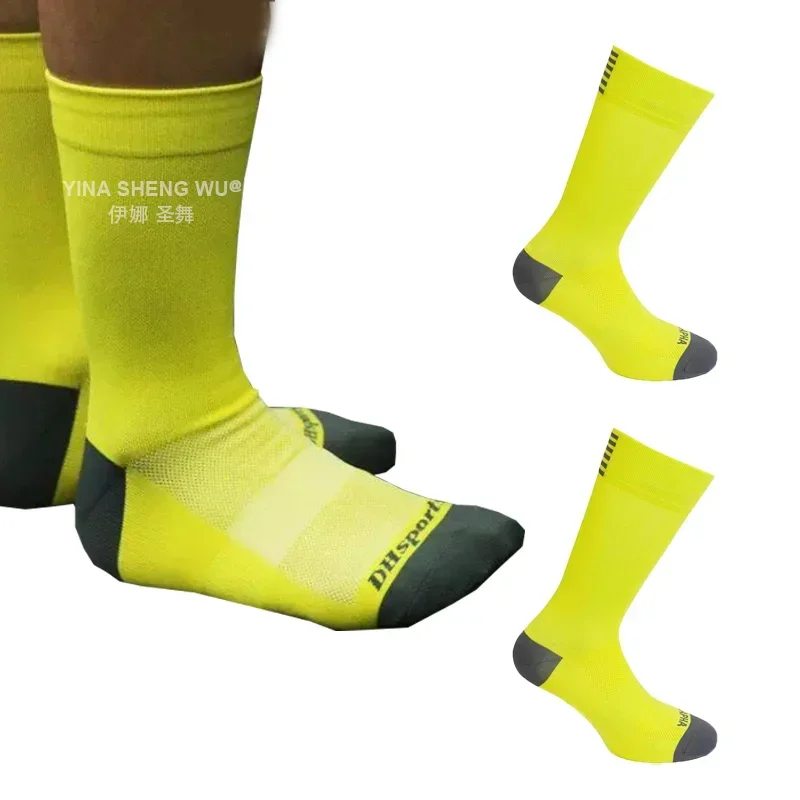 جديد برو فريق ايرو الجوارب المضادة للانزلاق سيليكون الدراجات الجوارب الرجال دراجة رياضة الجري الدراجة الجوارب تنفس Calcetines Ciclismo الرجال