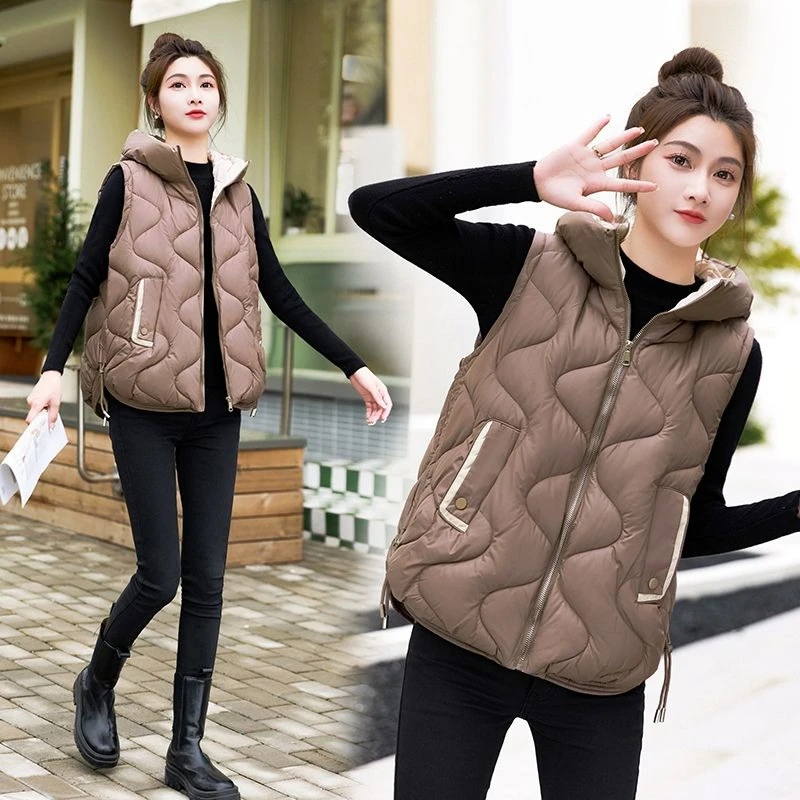 

Hooded Down Jacket for Women Warmth Winter Vest with Loose Fit and Detachable Hood​