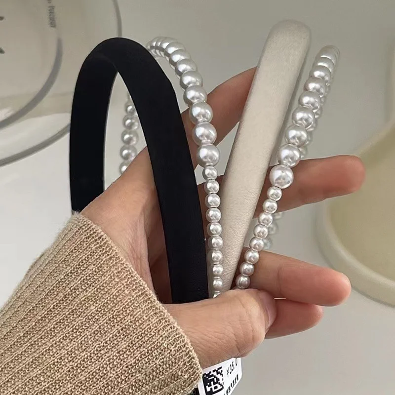 

Denim Blue Pearl Double-Layer Hairband for Women Everyday Wear Hair Clip Elegant and Stylish Hair Accessory