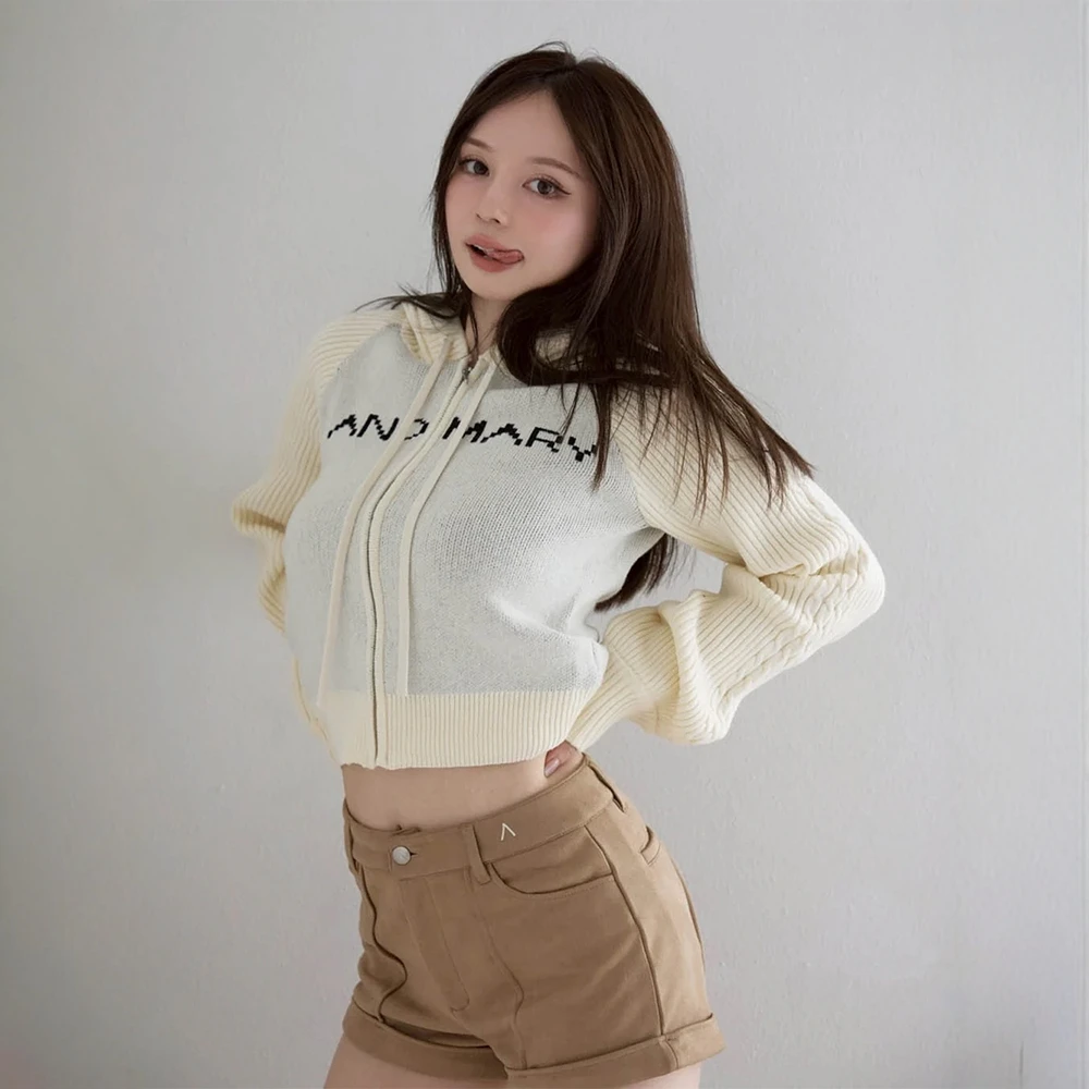 Japanese Sweet Fashion Knit Cardigan Jacket Vest 2-Piece Set Spring and Autumn New Women's Slim Fit Daily Basic Hooded Knit Coat