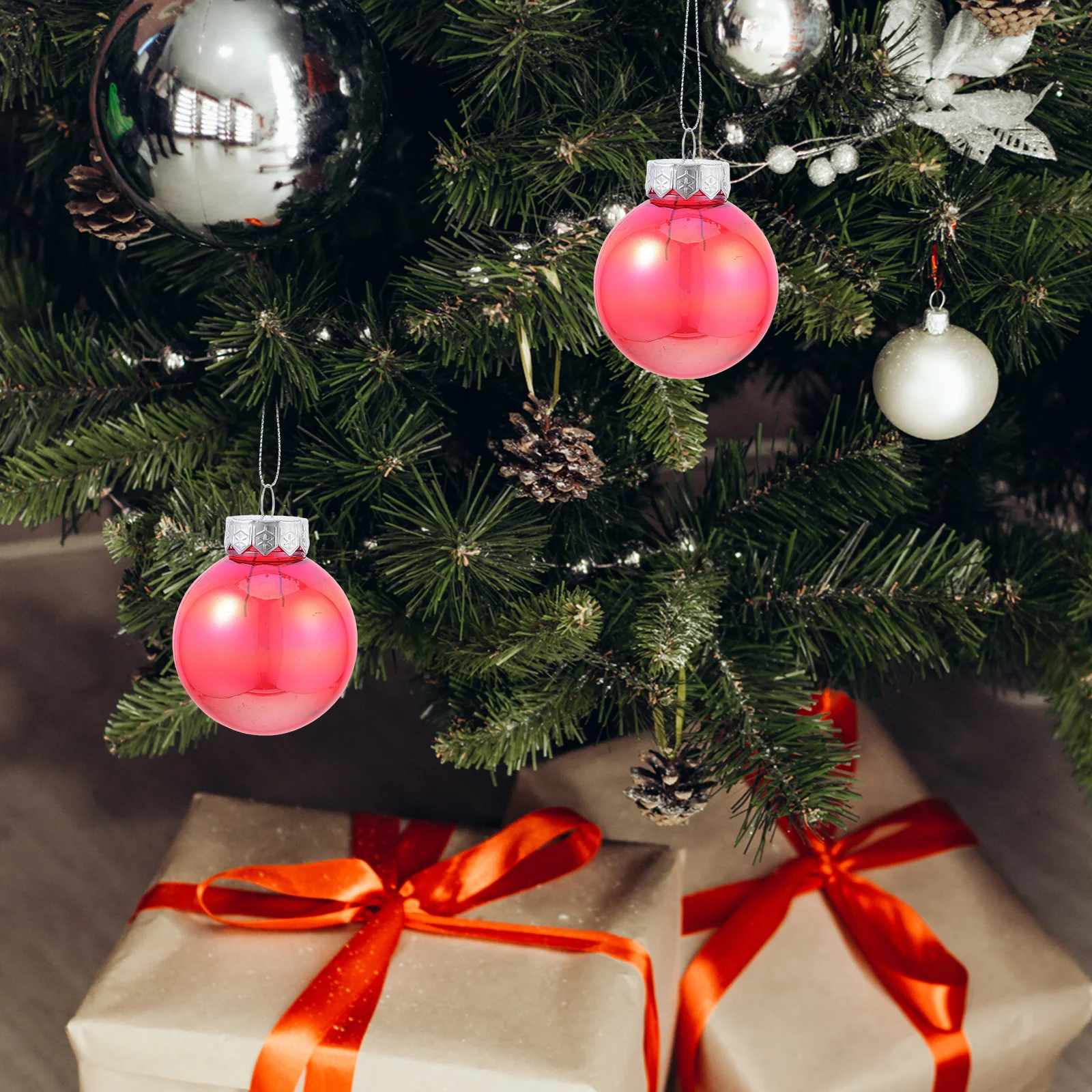 

6Pcs Decorative Christmas Ball Ornaments Fashionable Hanging Plastic Sphere for Tree Table Centerpiece Holiday Party Xmas