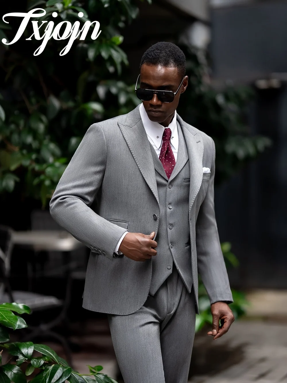 Fashion Gray Men Suit Set 3pcs 2025 Elegant Single-Breasted Men Suit For Best Man Performance Suit Trajes For Hombre