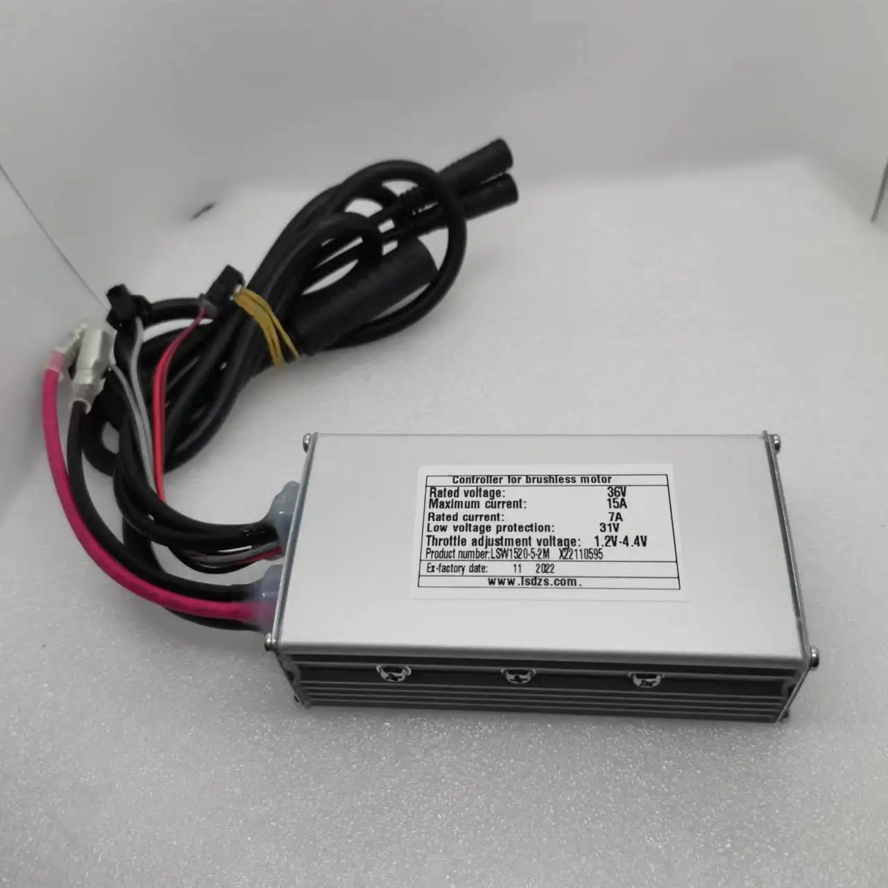 

Brushless Motor troller(customized) LSW1520-5-2M 36V 15A Updated Parts Electric Bicycle Accessories