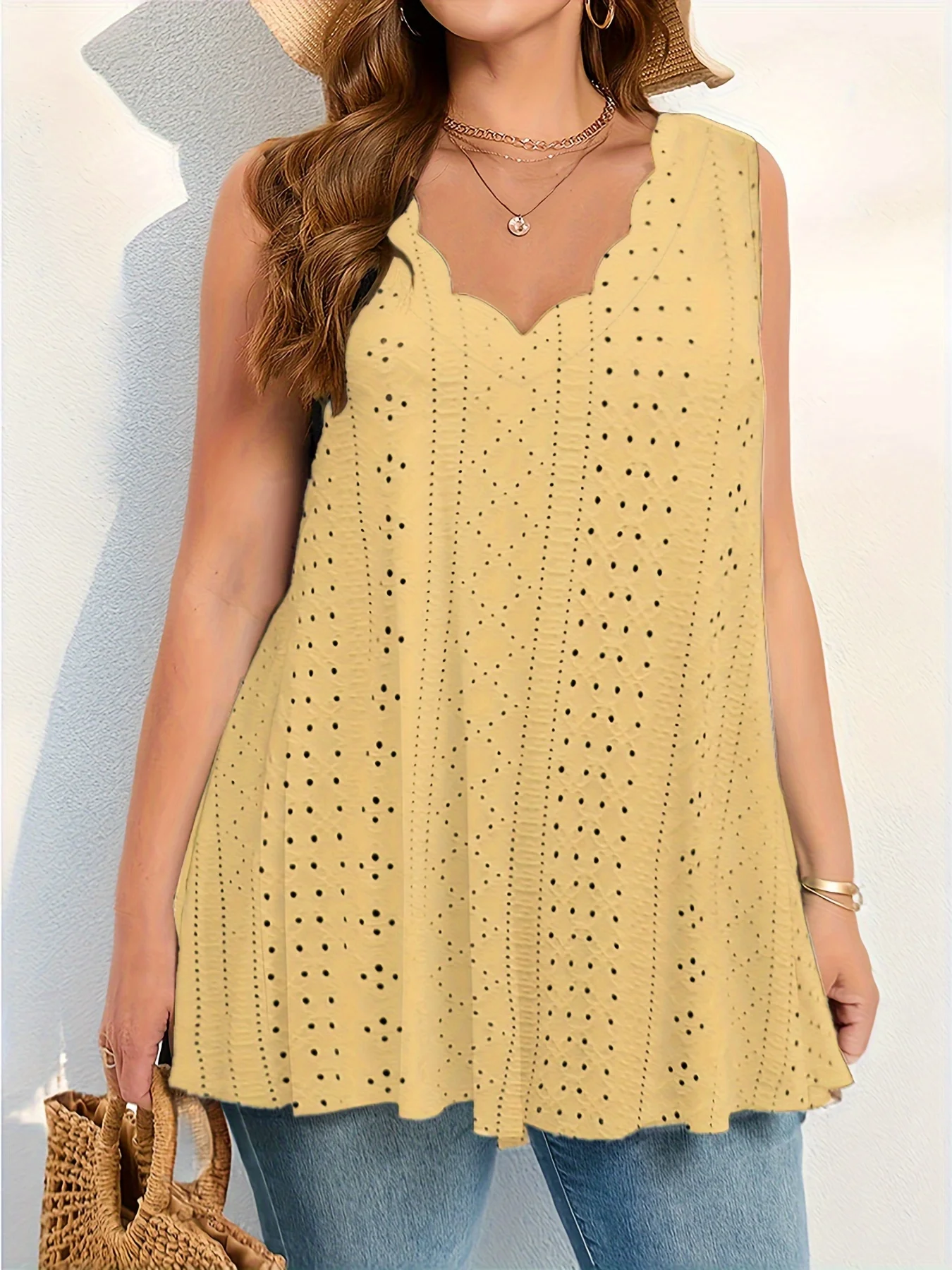 Plus Size Scallop Trim Tank Top Solid Sleeveless Eyelet Tank Top For Summer Women\'s Plus Size Clothing