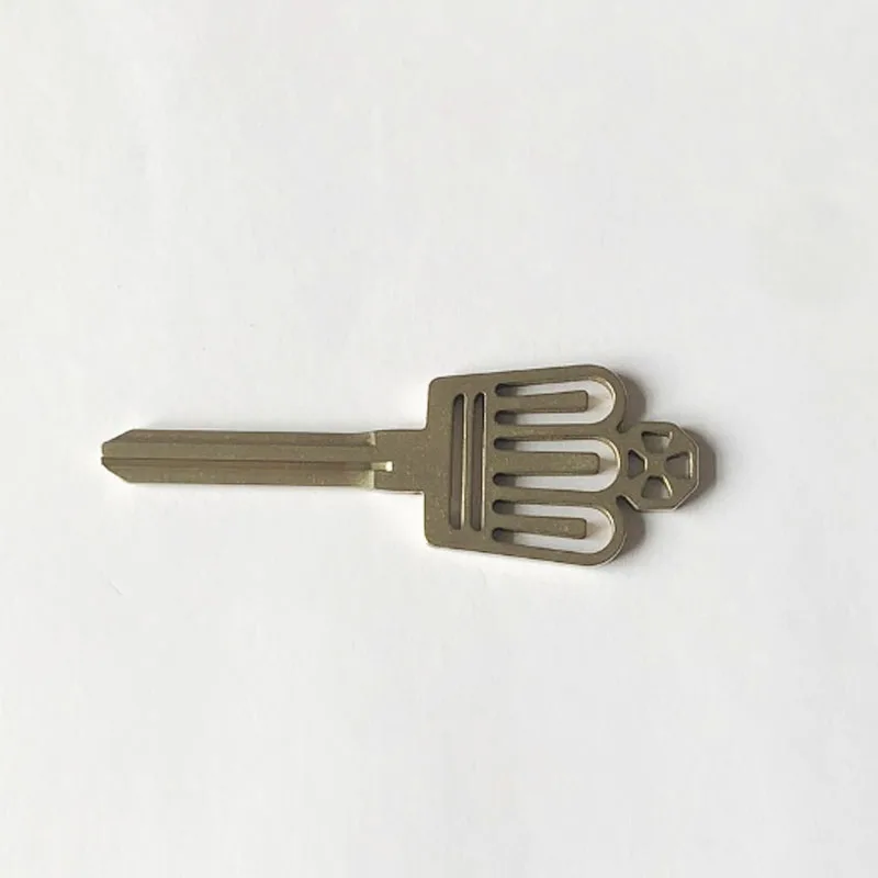 Mechanical key blank car Key Blade For Toyota Crown Reiz Camry Corolla Prado Remote Emergency Blank