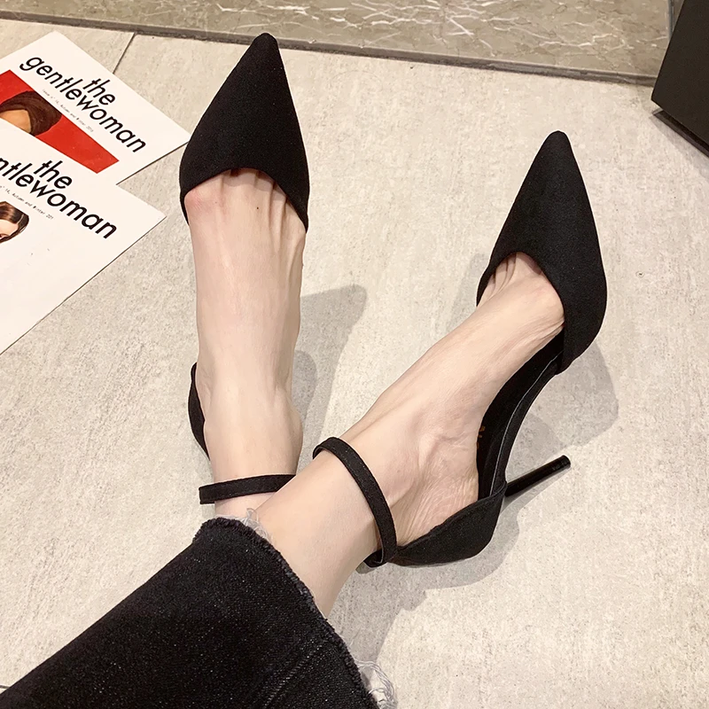 Spring and Autumn High Heel Women 2024 New Versatile Thin Heel Professional L Pointed Black Buckle Strap Single Shoe Women