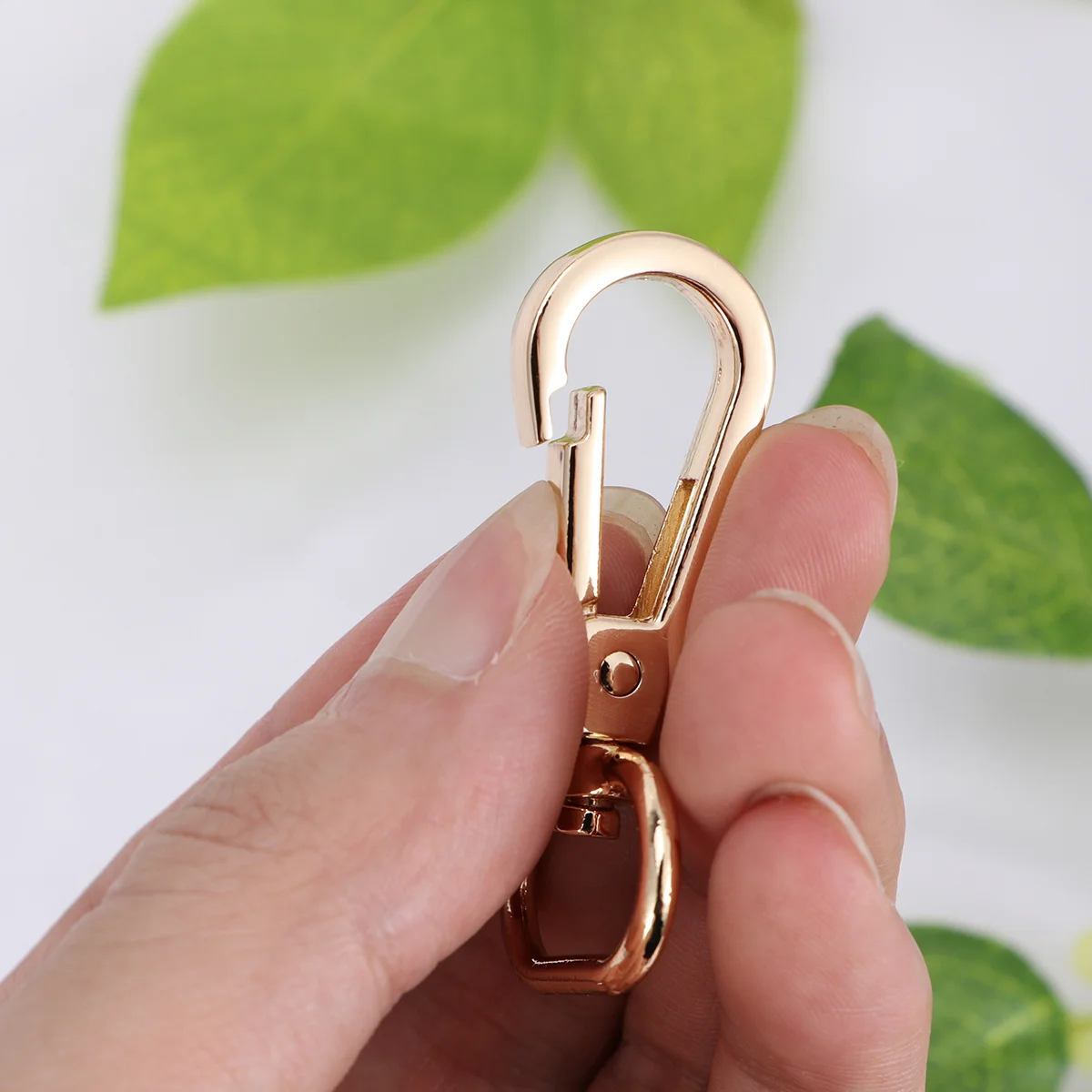 

10Pcs Metal Dog Buckle Clips Strong Pet Tag Rope Clips for Collars Harnesses Dogs Cats Dog Rope Clip Pet Supplies