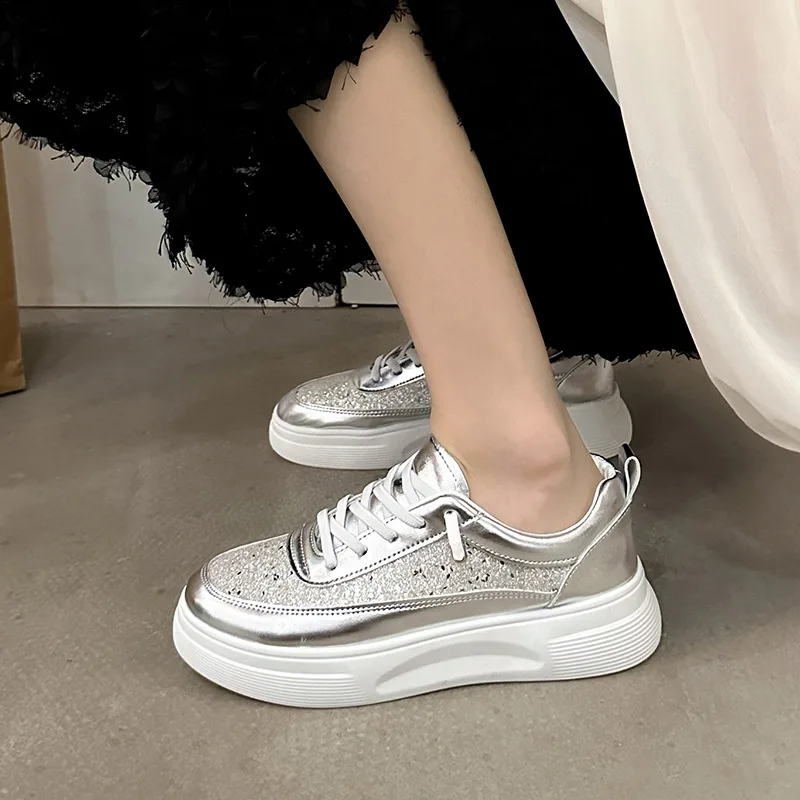 

Women's Spring New Versatile Board Shoes Breathable Thick Bottom Round Head Soft Bottom Sneaker Bright Face Casual Shoes 36-40