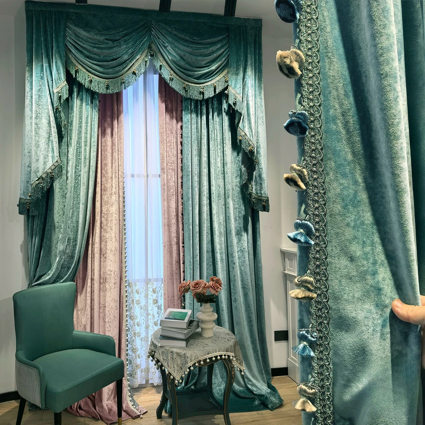 European Style Green Main File Velvet Thickened Curtains for Living Room Bedroom French Window Customized Window Screen Villa