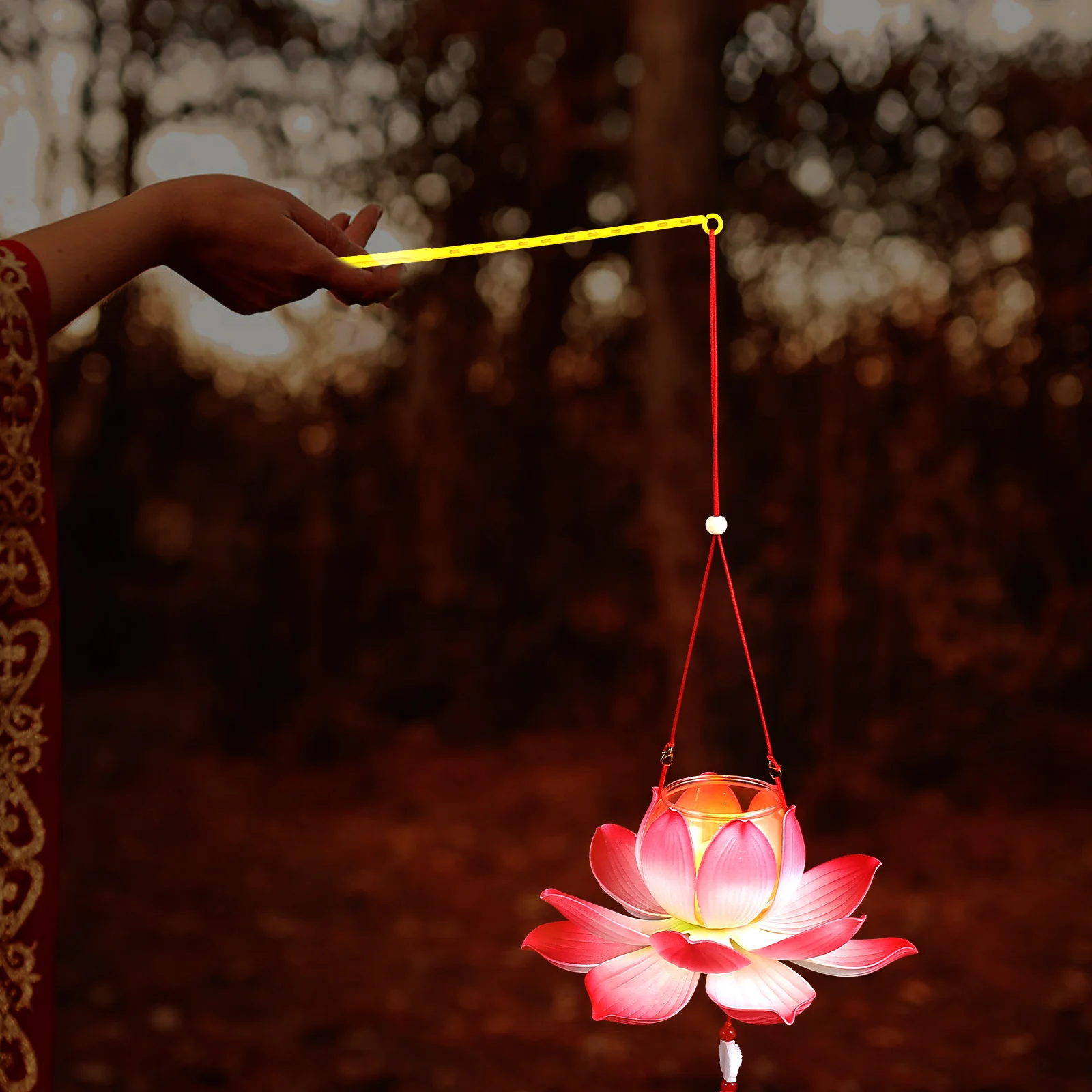 

DIY Handheld Lantern Material Bag Lotus Red Small Size Kids Art Supplies Festive Decorations Party Craft Kits Durable Tassel