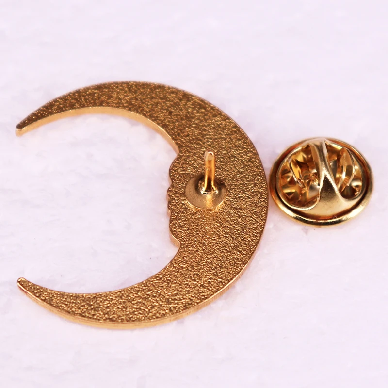 Crescent Moon Skull Badge Gothic Tattoo Style Art Enamel Pin Denim Jackets Clothing Brooch Jewelry Decorate