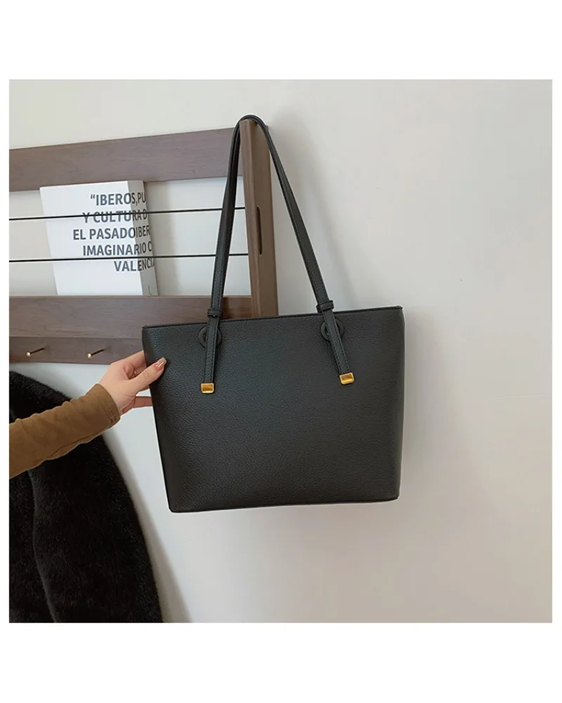 High Quality Large Capacity Simple PU Shoulder Bags Zipper Versatile Sense of Luxury Bags for Women 2024 Casual Fashion New Tote