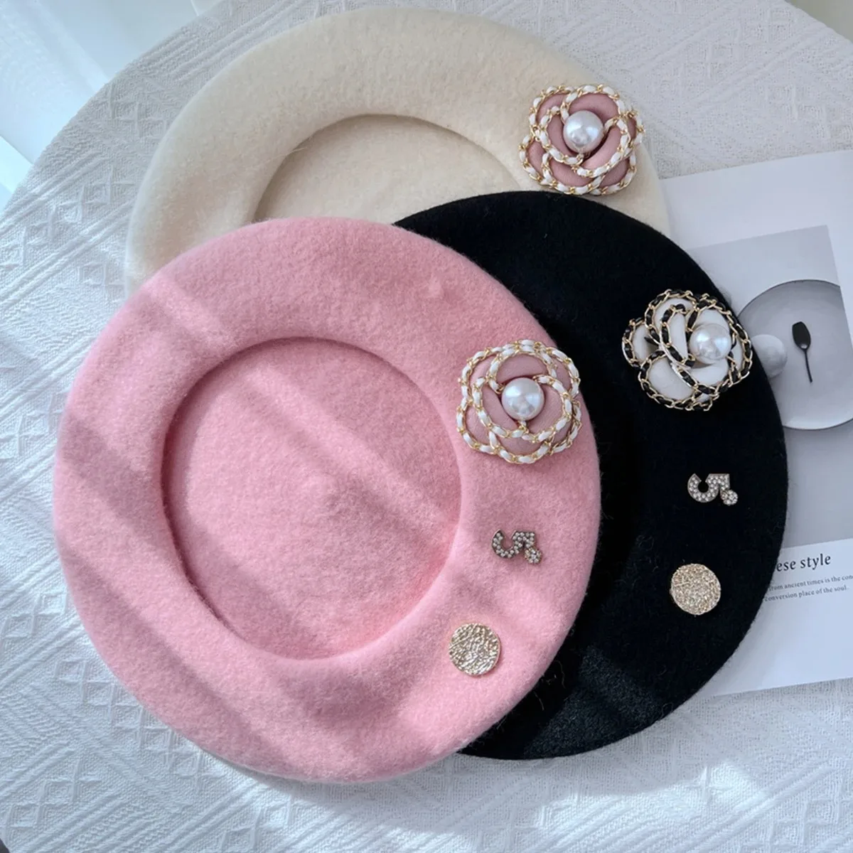 1 Stück Neue Marken-Blumen-Wollmütze Wintermütze für Damen Top-Hüte Mädchen-Baskenmützen Tägliche Damenmützen Gorras Para Mujer – Detail 6
