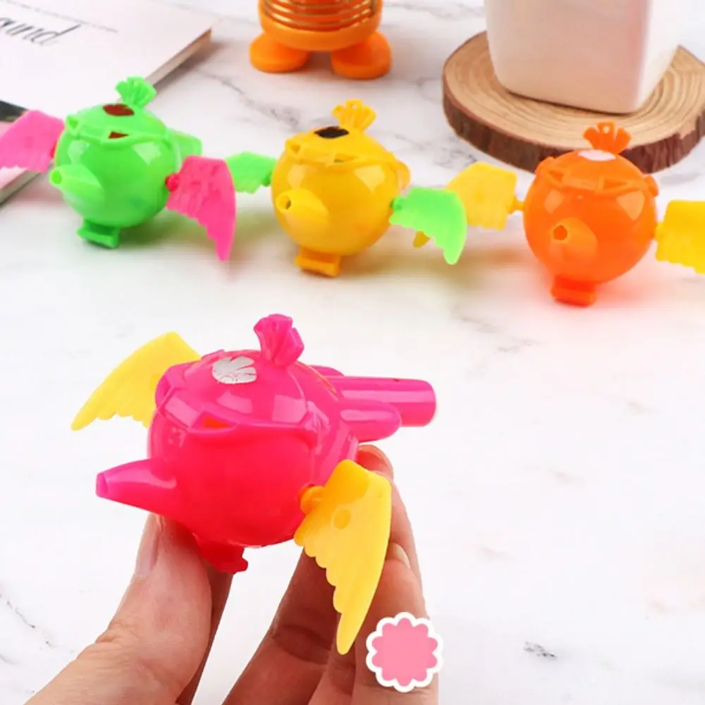 Flying Bird Whistle Toy com asas rotativas, brinquedos educativos para crianças, presente engraçado da festa de aniversário, 5pcs