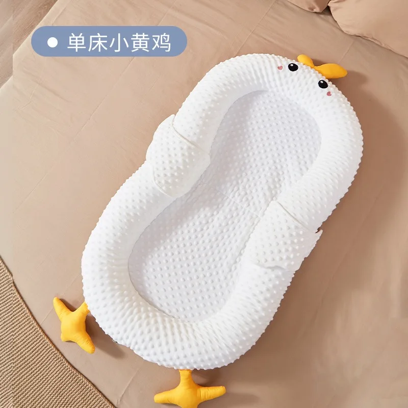 nido-portatil-bionico-para-bebe-con-almohada-inclinada-calmante-y-diseno-de-pollo-adorable-cuna-anti-sobresalto-y-anti-reflujo-para-recien-nacidos