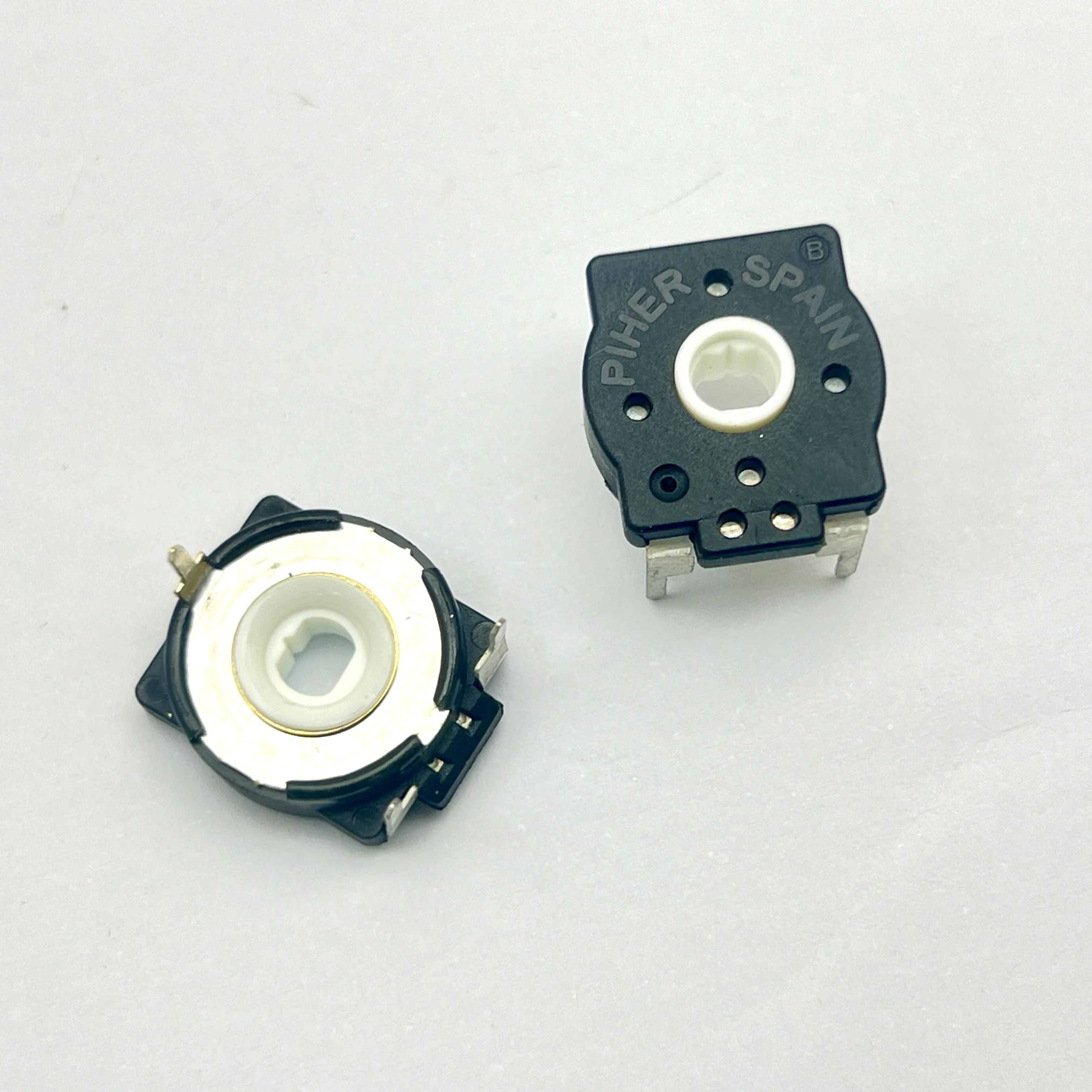 5pcs diameter 15mm Spanish PIHER SPAIN 3-pin B10K horizontal oval hole adjustable potentiometer