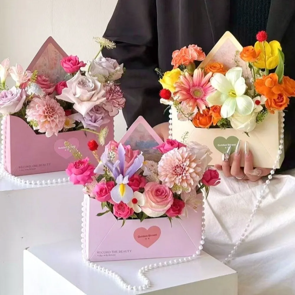 5 Pieces Romantic Flower Gift Box Portable Paper Envelope Floral Box Folding DIY Gift Gift Wrapping Box Mother's Day view 3