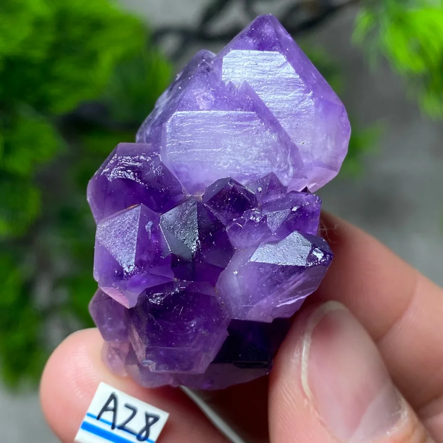 

Brazilian Natural Amethyst Flower Bud Main Crystal Cluster Rough Crystal Quartz Specimen Healing Stone for Home Desk Decor