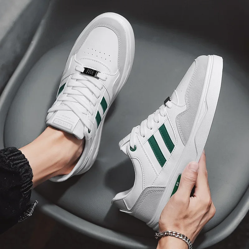 

New Men Shoes Fashion Leather Casual Shoes Fashion Striped Flat Skate Shoes Young Man Street Cool Lace-up Sneaker