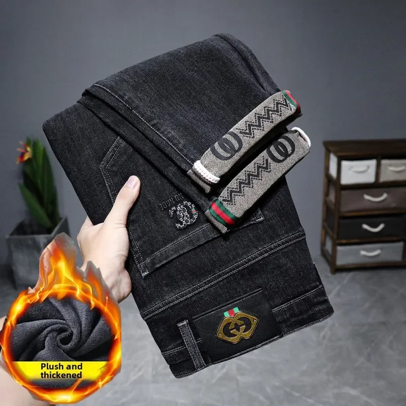 Celana panjang pria model slim fit lurus kecil untuk musim gugur dan musim dingin, celana panjang pria Korea elastis dan berbulu tebal hangat untuk dewasa, model gentleman.