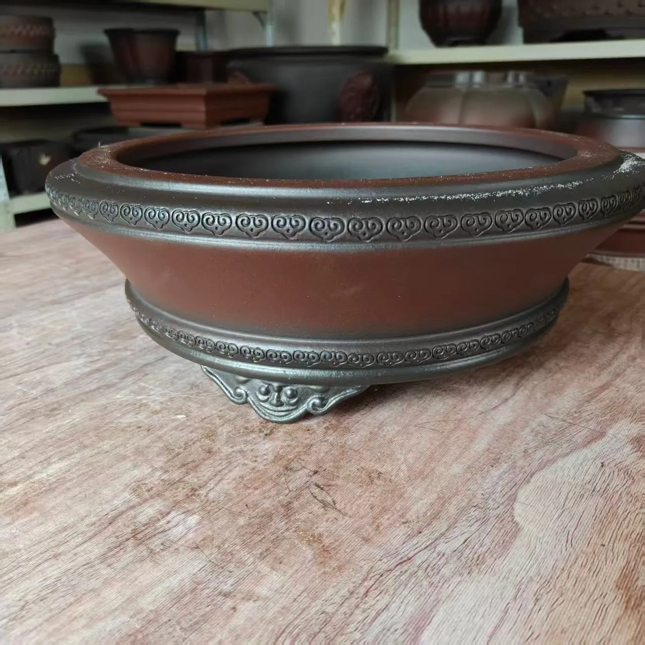 Classic Hand craved Round shape Yixing Antique Style High Quality Unglazed bonsai pot