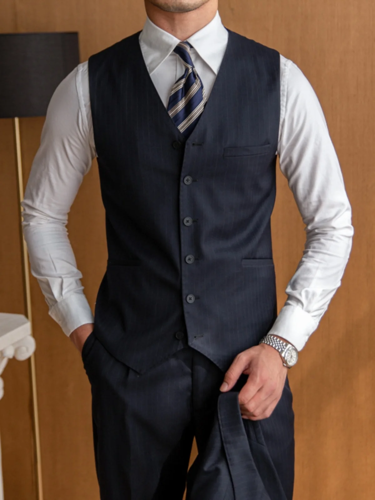 High-End British Wool Blend Striped Vest Collar Suit Vest Group Clothes Sleeveless Waistcoat Trendy Fashionable Man