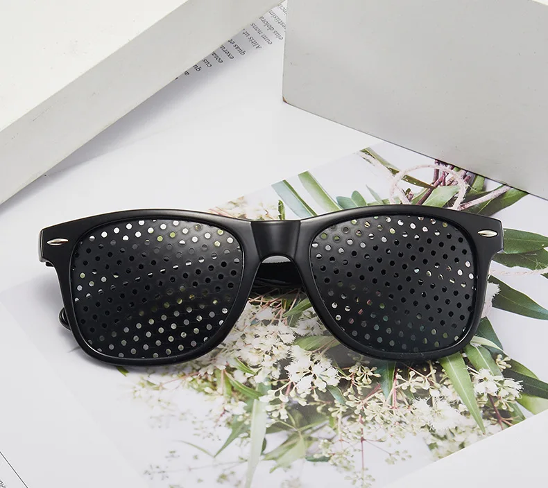 Anti-myopia Astigmatism Glasses Vision Correction Fatigue Pin Hole Glasses with Holes for Men Women Eyesight Improvement Eyewear