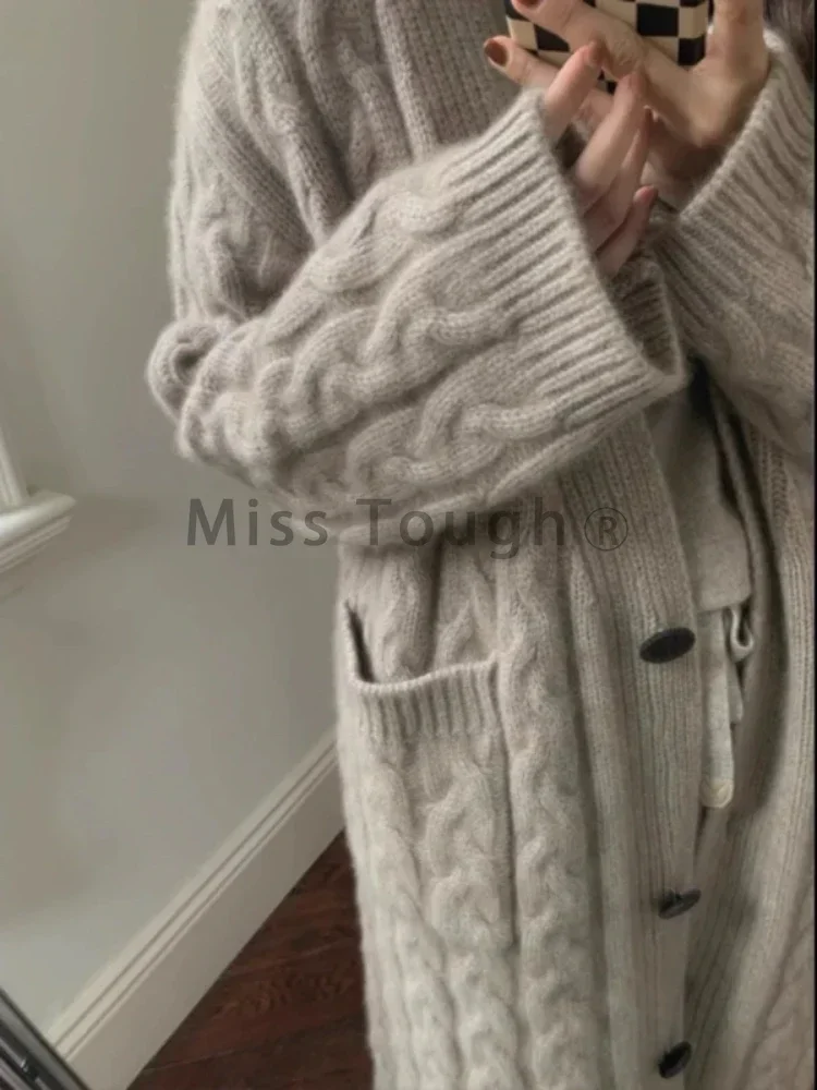 Autumn Winter Retro Knitted Sweater Coat Women Korea Fashion Vinatage Loose Cardigan Warm Female Design Casual Cardigan 2024