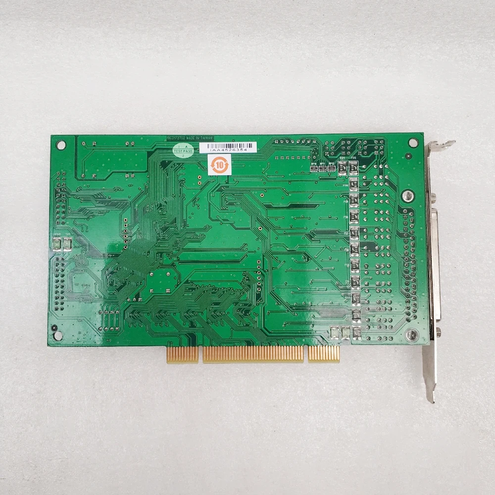 PCI-1727U Rev.A1 14 สำหรับพอร์ตอนุกรมบิตแอดวานเทคเอาต์พุตอะนาล็อก 12 ช่องพร้อมการ์ด IO ดิจิตอล