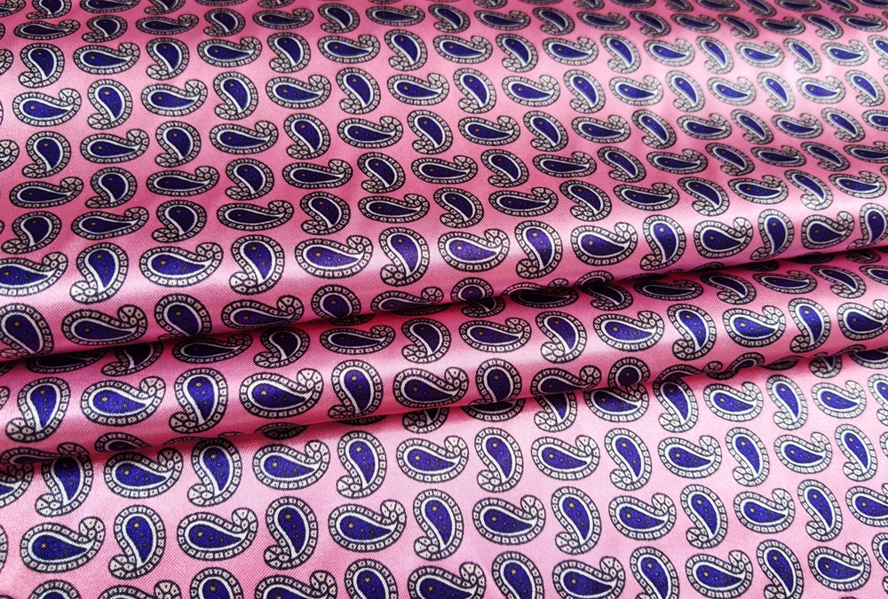 1 Meter x 1,48 Meter ethnischer Paisley-Stoff für Schal, Hut, DIY, seidiger Satinstoff – Detail 25