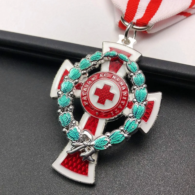 Austro-Hungarian silver-plated oak leaf wreath Red Cross badge pendant, replica badge