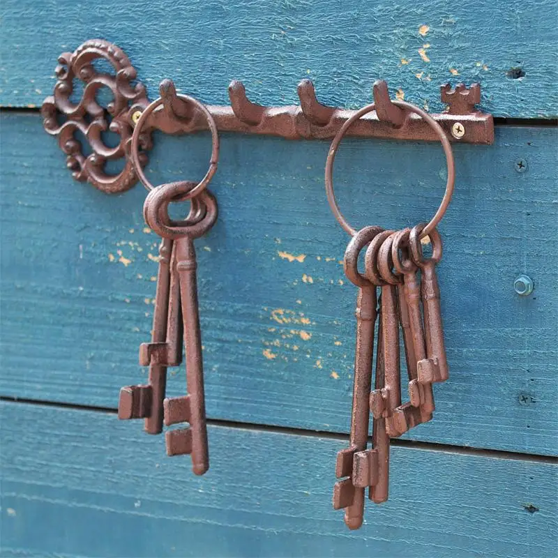Vintage Cast Iron Key Garden Decoration Heavy Duty Metal Keys Charms Wedding Decoration Photography Shooting Retro Props